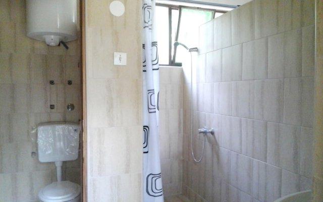 House With 4 Bedrooms in Kutina, With Enclosed Garden and Wifi