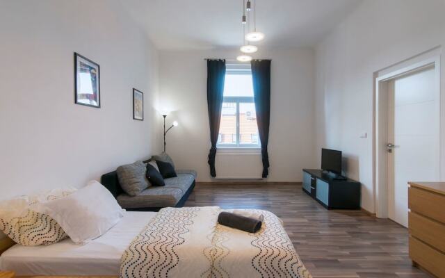 Bravo Apartment