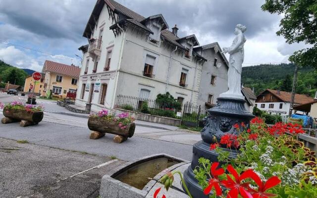 Gite Fougère 2 à 6 personnes avec SPA
