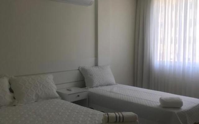Apartamento Copacabana - Quadra da Praia