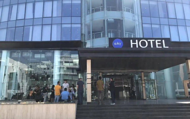 Sky Hotel Baku