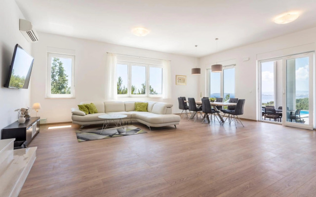 Villa Horizon save 15 percent on Split-villas com