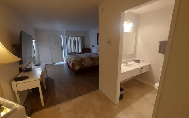 Granby River Inn  Suites