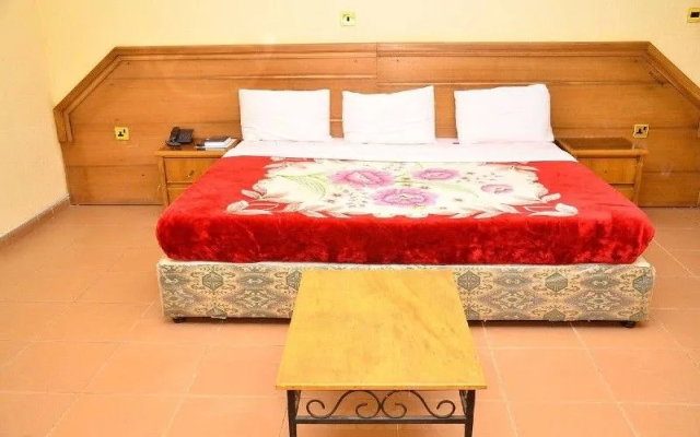 BBS Diamond Suites