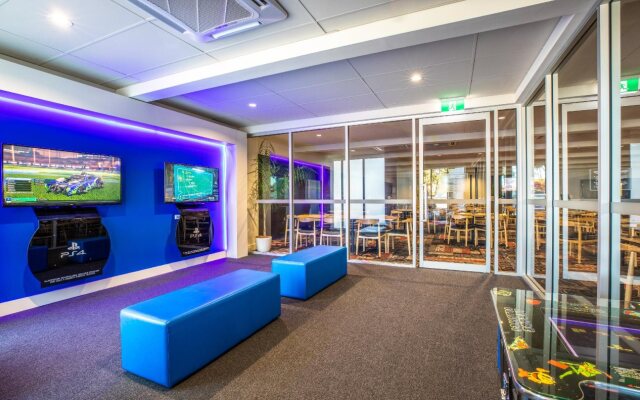 Nightcap at Finsbury Hotel