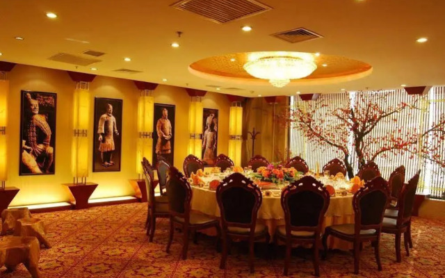 Hongluo Harbor Holiday Hotel