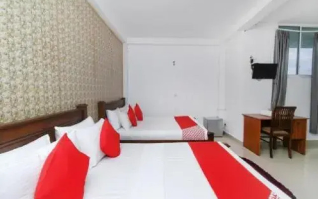 Airport Kings Gate Transit Hotel