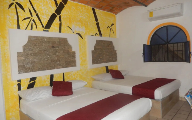 Bungalows y Hotel Lizmar