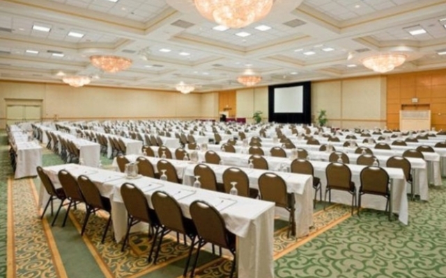 Clarion Hotel Empire Meadowlands