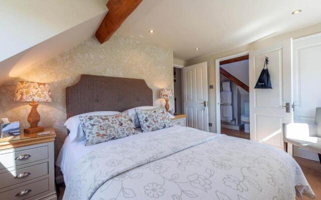 The Dinney Bed and Breakfast