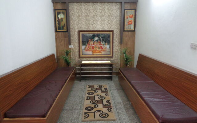 Hotel Ishan
