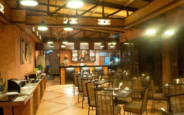 Pearl Lane Hotel