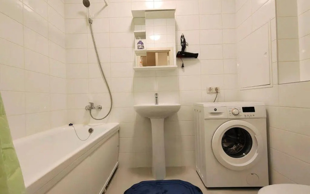 Глобус сеть апартаментов на улице Лётчика Грицевца 14А