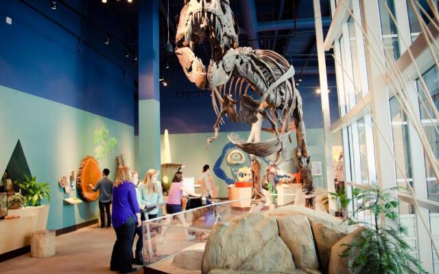 Holiday Inn & Suites Vancouver Downtown by IHG