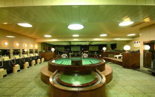 Nikoh Capsule Hotel Refre - Hostel - Caters to Men