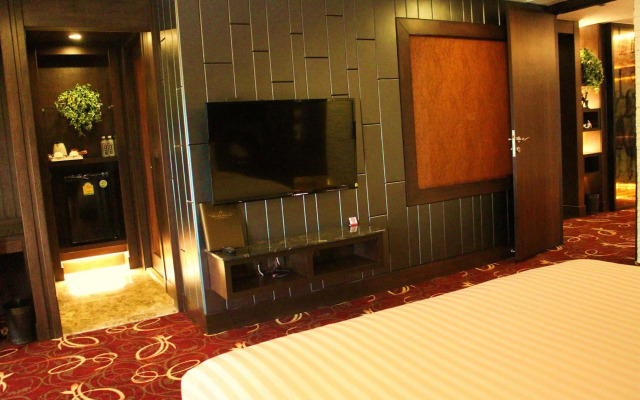 Maleewana Hotel & Resort