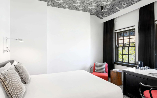 Peppers Gallery Hotel Canberra