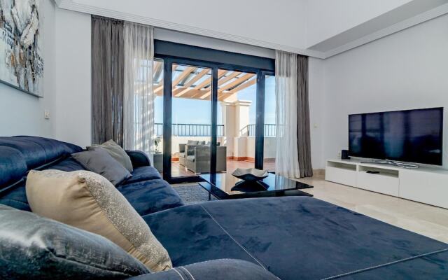 SGC-Spacious 3 bedroom penthouse in San Pedro