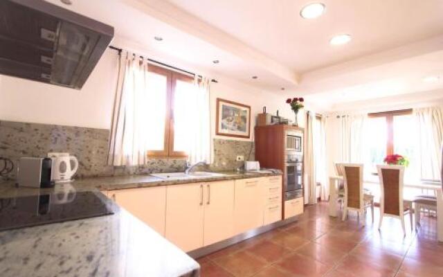 Villa Puerto Adriano