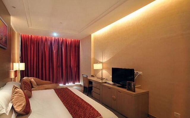 Golden Phoenix Hotel