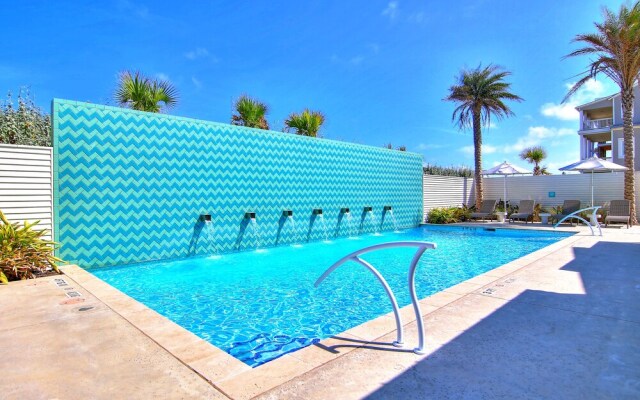 Pearl At Sunflower Beach