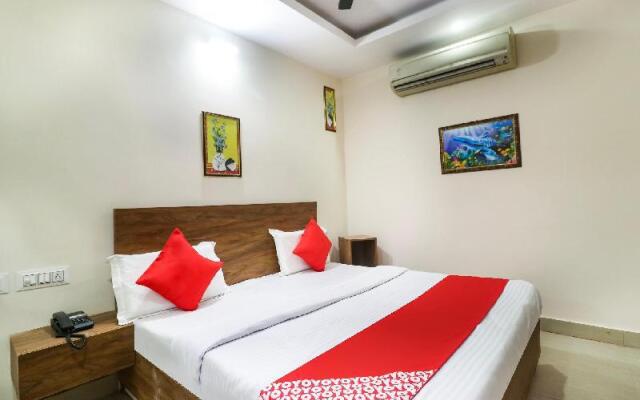 Oyo 69994 The Vansh Balaji Hot