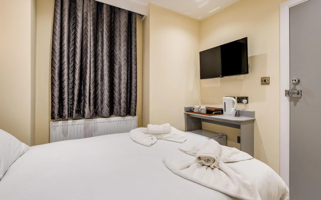 Belmont & Astoria Hotel