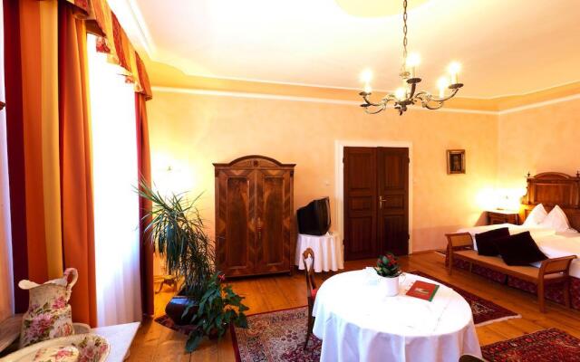 Gasthof Bräuer - Familie Eibensteiner