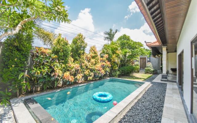Rumah Pantai Berawa - Ex Canggu Club House
