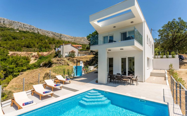 Villa Horizon save 15 percent on Split-villas com