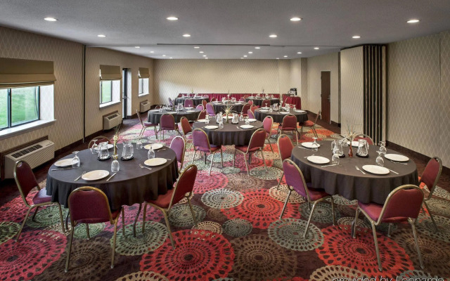 Holiday Inn Express & Suites East Greenbush (Albany-Skyline) by IHG