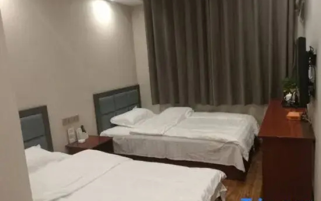 Xinxiang Anju Hotel (Normal University)