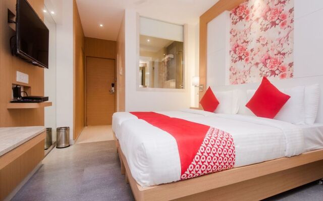 OYO 16718 Hotel Aditya Residency
