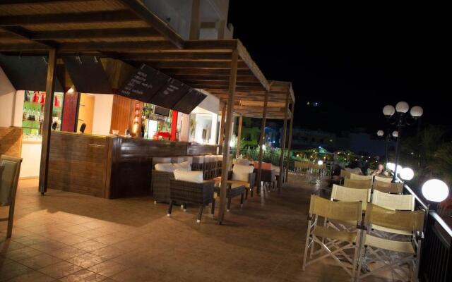 Triton Authentic Cretan Hotel