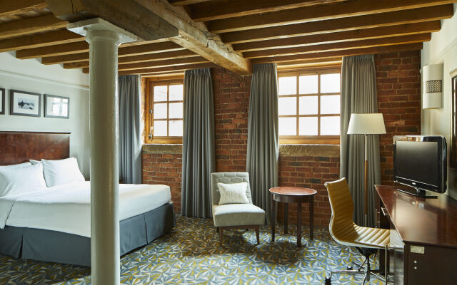Manchester Marriott Victoria & Albert Hotel