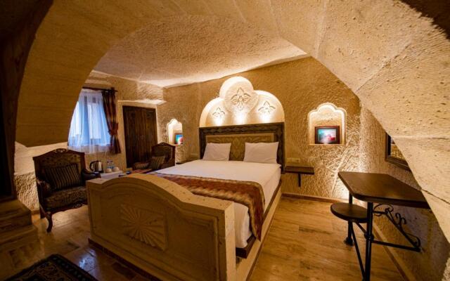 Farmer Cave House