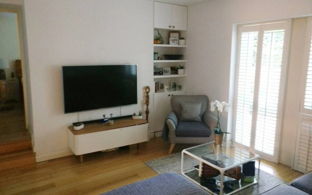 2-bed, Sleeps 4, Garden