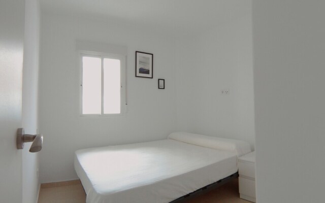 Apartamento interior cercano al parque Olof Palme AP7