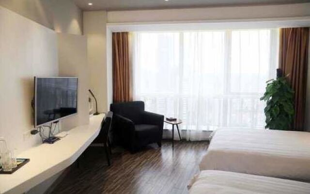 Delight Palace Jing'an Service Apartment