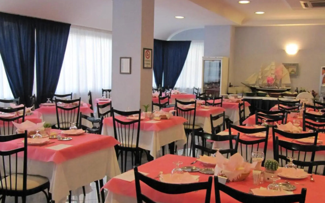 Hotel Monti