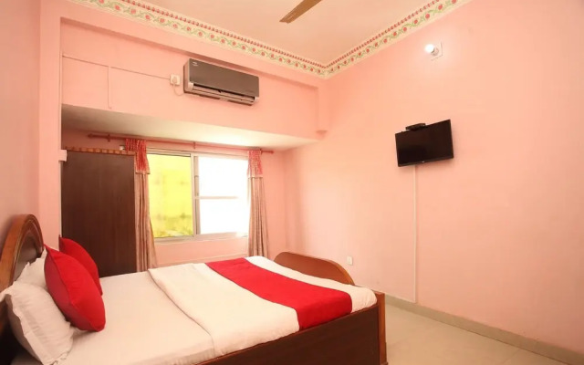 OYO 366 Hotel Anmol