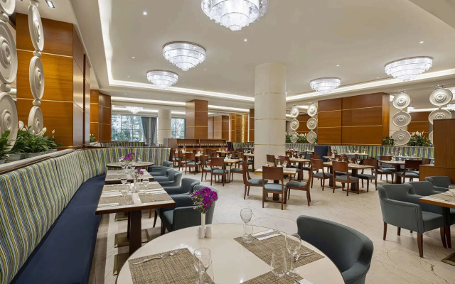 Kaya Hotel Select