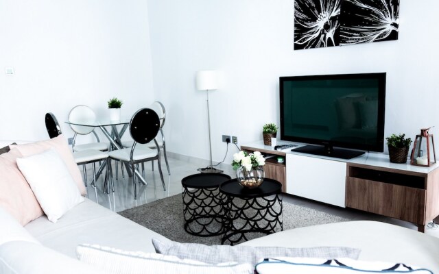 Nasma Luxury Stays - Cayan Tower