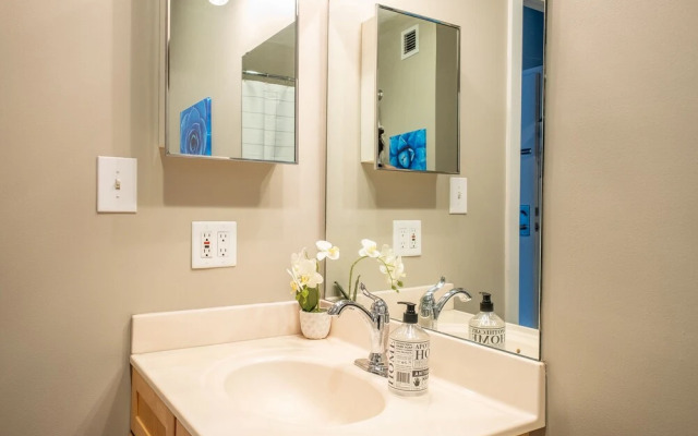 FRONTDESK East 8 Loft Apts Downtown Cincinnati