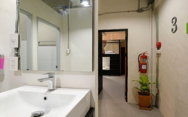Salee Hostel