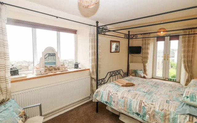 Beacon Cottage