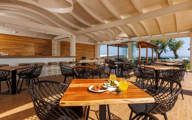 Malia Bay Beach Hotel & Bungalows