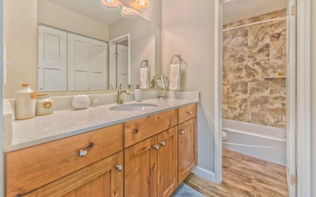 Park City Red Pine Retreat