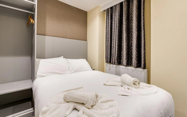 Belmont & Astoria Hotel