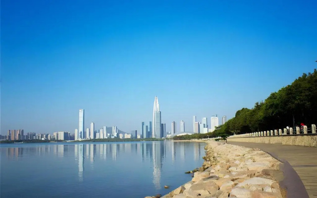 Xana Hotelle(Shenzhen futian shangmeilin subway station)
